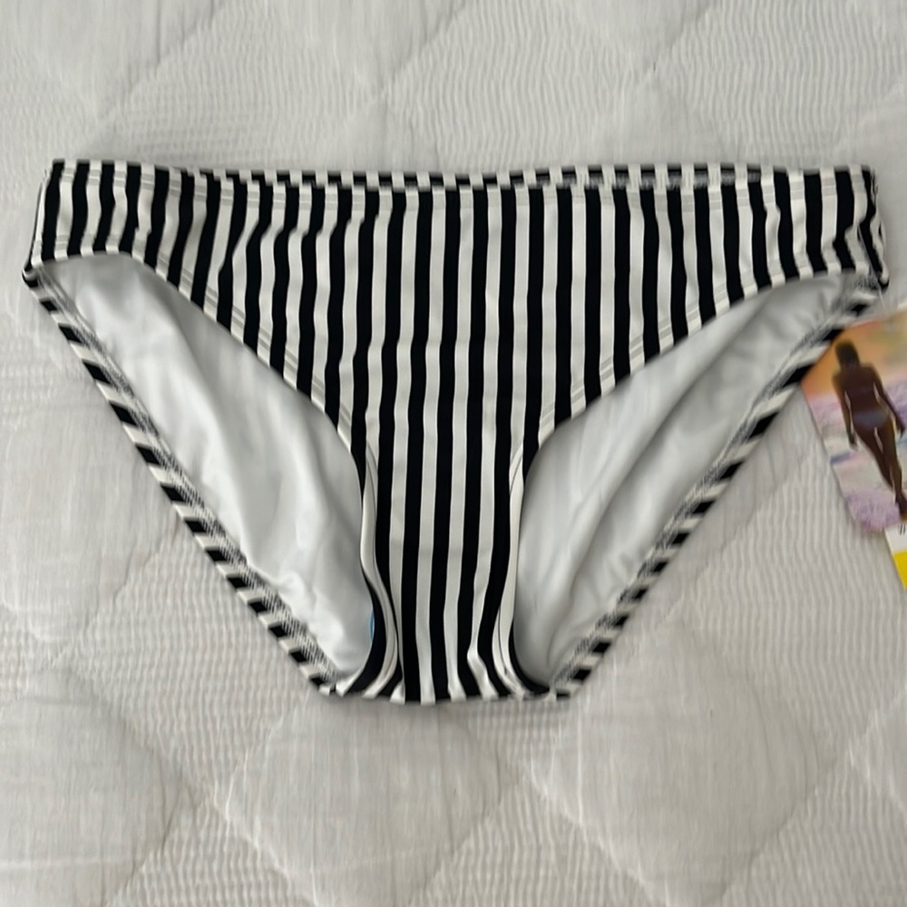 Coco Rave bikini bottom, size medium